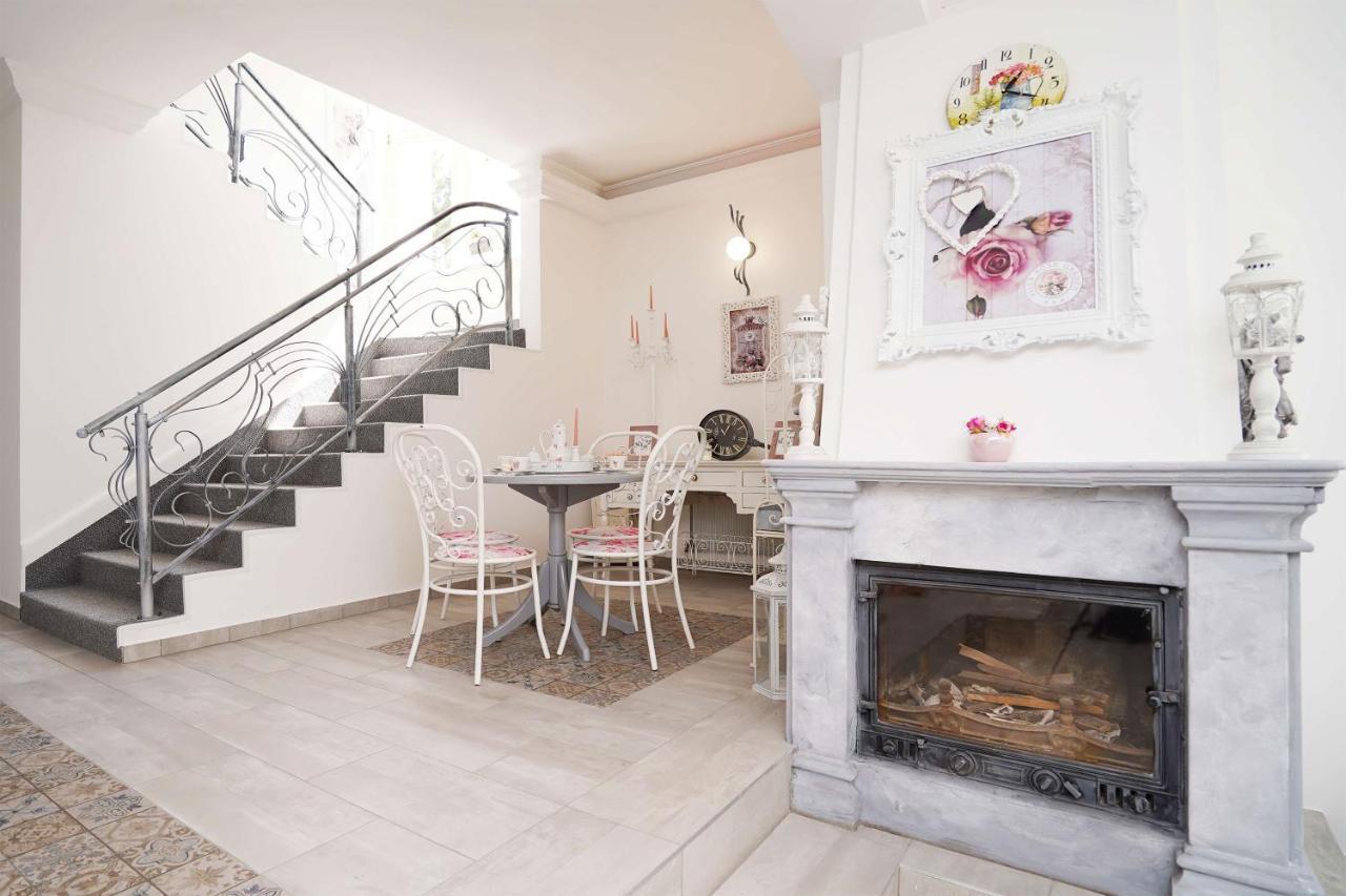 Villa Rose Garden Nyíregyháza Extérieur photo