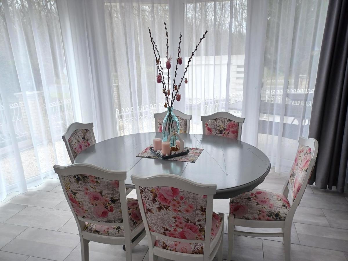 Villa Rose Garden Nyíregyháza Extérieur photo